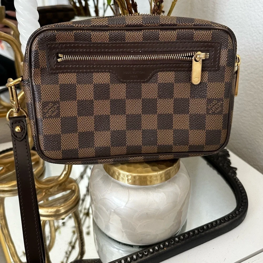 Louis Vuitton Damier Pochette Bie Macau Second Bag Clutch Bag****AUTHENTIC*****